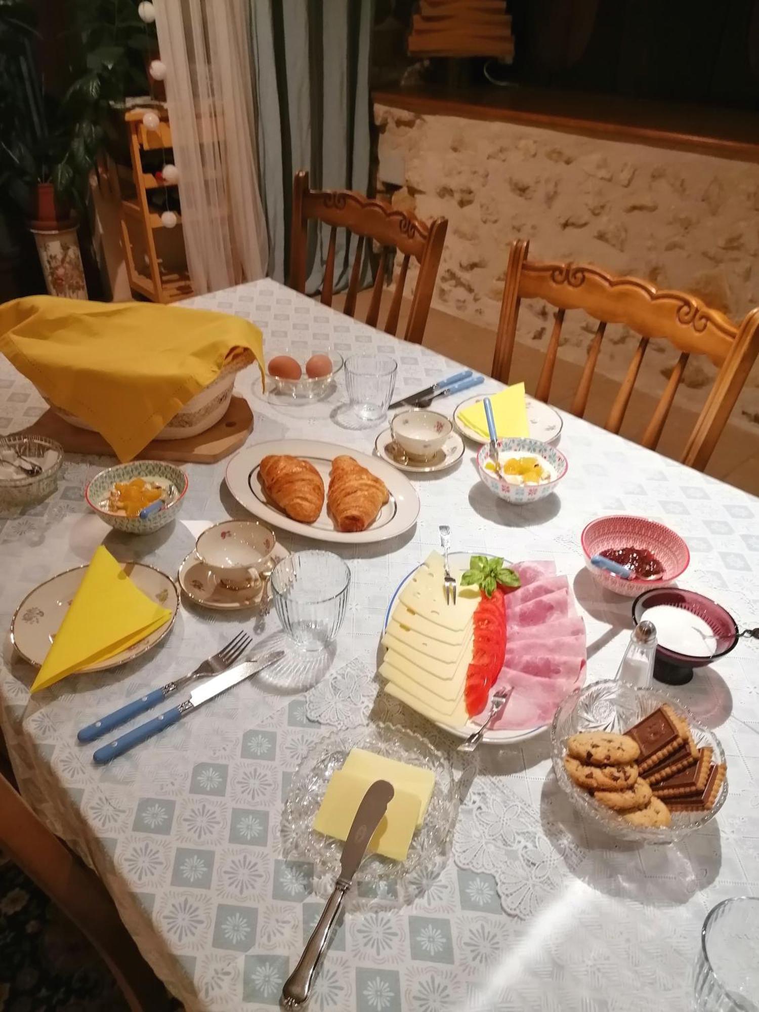 Le Verger Du Paradis Beaulieu-sur-Sonnette Zewnętrze zdjęcie