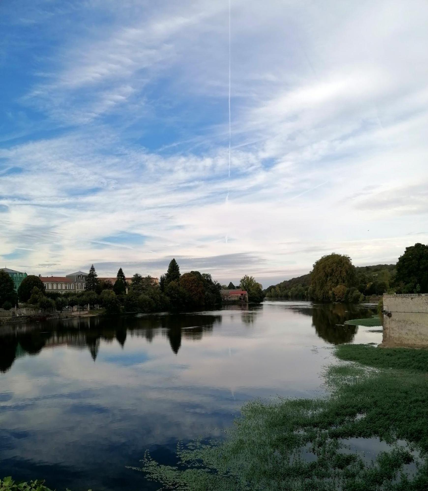 Le Verger Du Paradis Beaulieu-sur-Sonnette Zewnętrze zdjęcie